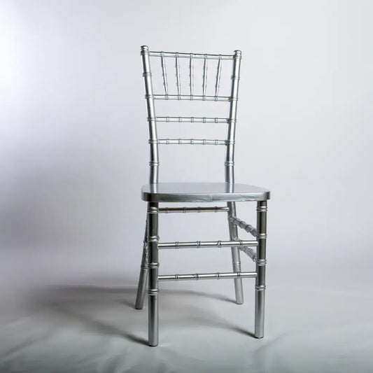 Silla con respaldo de barrotes y estructura fina - gris